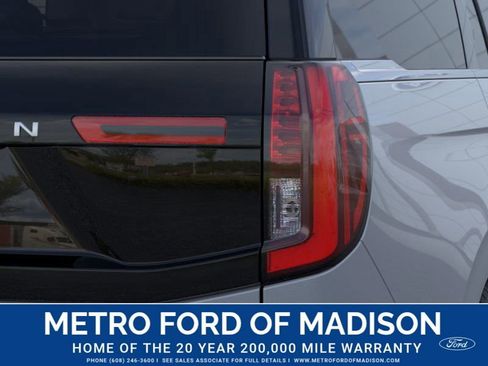 New 2026 Ford Expedition Platinum image 22