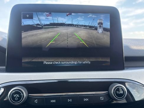 Used 2021 Ford Escape SEL w/ Technology Package FWD image 41
