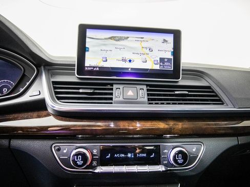 Used 2019 Audi Q5 2.0T Premium Plus w/ Premium Plus Package image 23