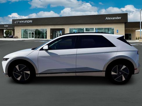 New 2026 Hyundai Ioniq 5 Limited image 3