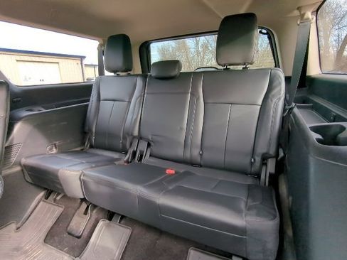 Used 2022 Ford Expedition Max XLT image 19