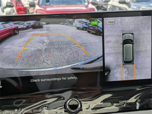 New 2025 Mitsubishi Outlander SE image 19