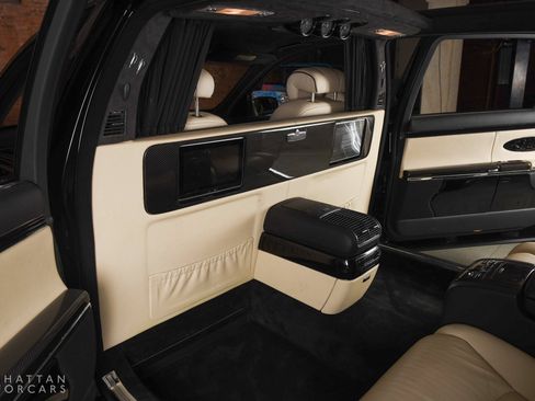 Used 2009 Maybach 62 S RWD image 19