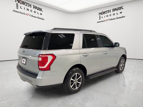 Used 2021 Ford Expedition XLT RWD image 5