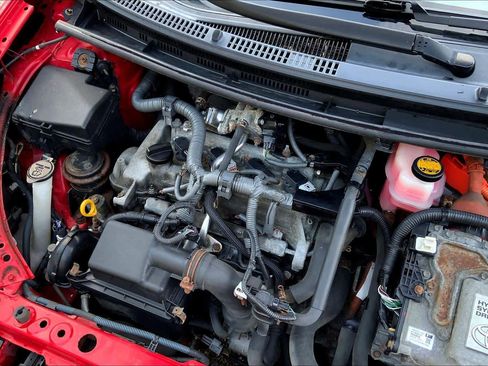 Used 2015 Toyota Prius C Two w/ Preferred Accessory Package image 29