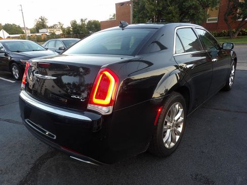 Used 2016 Chrysler 300 C AWD/4WD image 6