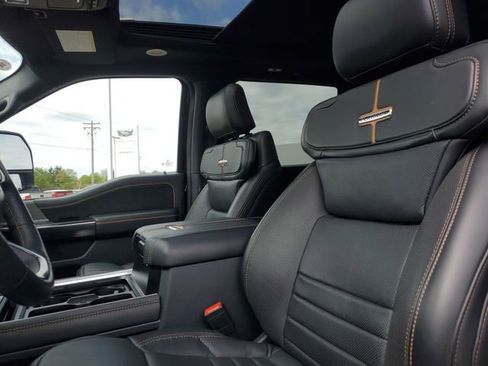 Used 2024 Ford F250 Platinum AWD/4WD image 5