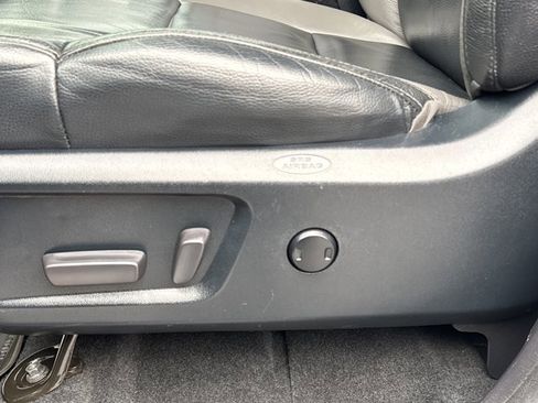 Used 2018 Toyota Tundra Limited w/ Limited Premium Package image 16