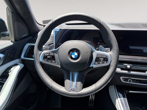 New 2026 BMW X5 xDrive40i w/ M Sport Package AWD/4WD image 12