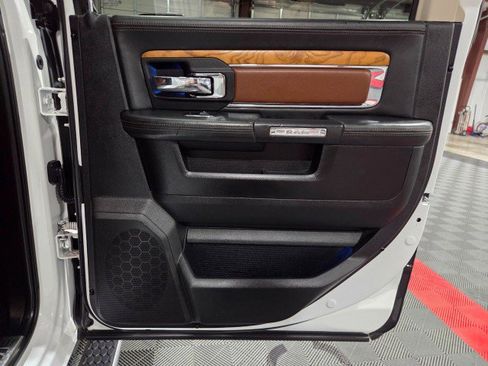 Used 2016 RAM 2500 Longhorn w/ Convenience Group image 38