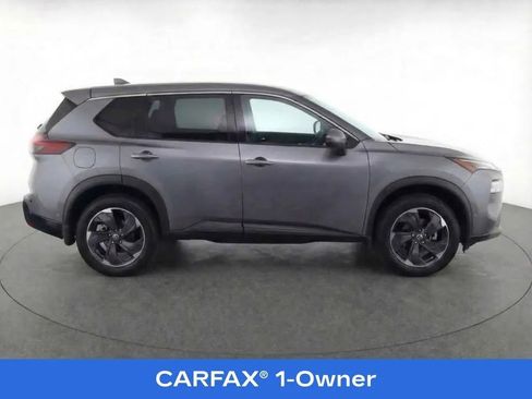 Used 2026 Nissan Rogue SV image 9