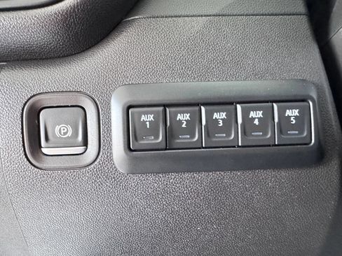 Certified 2024 Chevrolet Silverado 2500 Custom w/ Custom Convenience Package AWD/4WD image 20