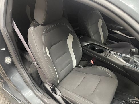 Used 2017 Chevrolet Camaro LS RWD image 18