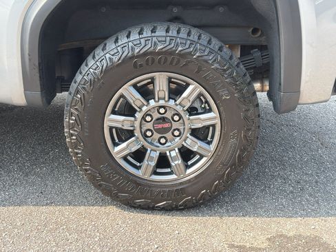 Used 2026 GMC Sierra 1500 AT4X AWD/4WD image 8