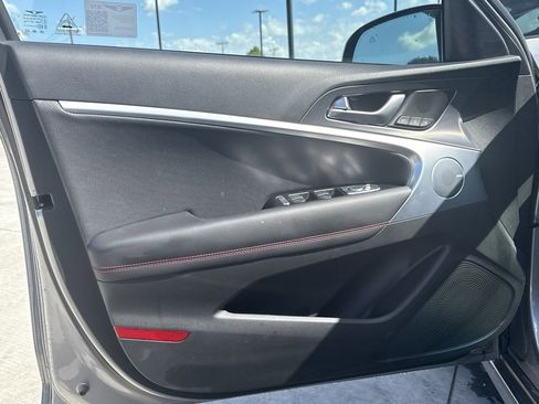 Used 2025 Genesis G70 2.5T w/ Sport Prestige Package image 15