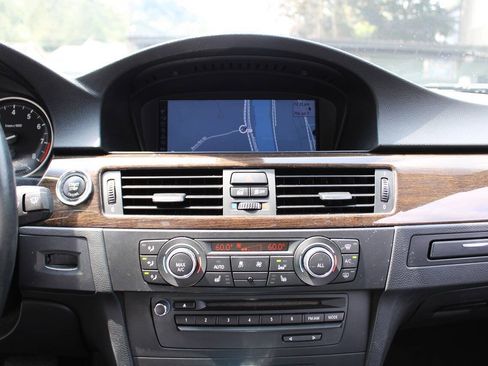 Used 2013 BMW 335i Convertible RWD image 24