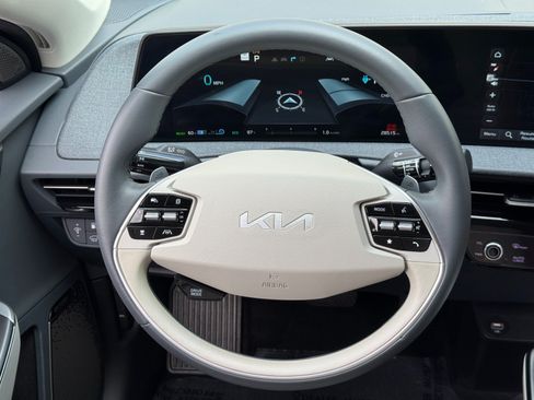 Used 2022 Kia EV6 Wind RWD image 19