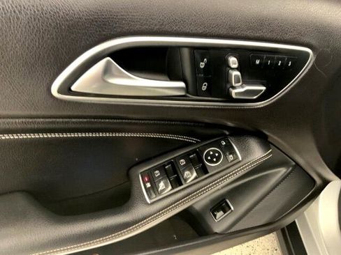 Used 2019 Mercedes-Benz GLA 250 GLA 250 SUV image 27