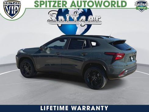 New 2026 Chevrolet Trax LT w/ Midnight Edition image 6