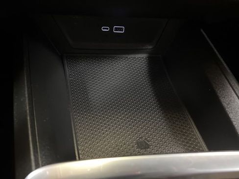 Used 2025 Chevrolet Equinox ACTIV w/ Safety and Technology Package image 30