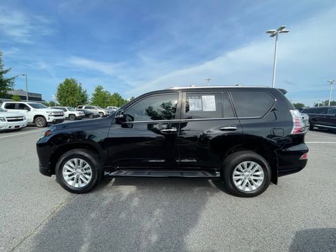 Used 2023 Lexus GX 460 Premium w/ Premium Package AWD/4WD image 4