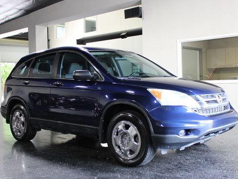 Used 2011 Honda CR-V LX image 2