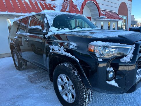 Used 2024 Toyota 4Runner SR5 image 2