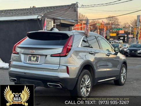 Used 2024 Cadillac XT4 Premium Luxury image 6