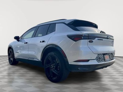 New 2025 Chevrolet Equinox EV RS FWD image 6