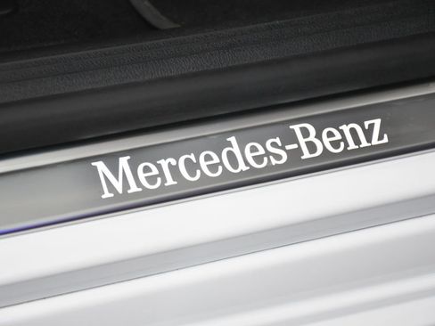 Used 2023 Mercedes-Benz C 300 4MATIC Sedan w/ Pinnacle Trim Package image 17