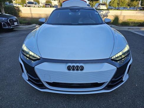 Used 2023 Audi e-tron GT Premium Plus image 9