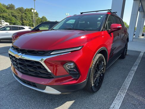 Used 2023 Chevrolet Blazer LT w/ Sound & Technology Package FWD image 1