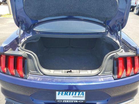 Used 2020 Ford Mustang Coupe RWD image 31