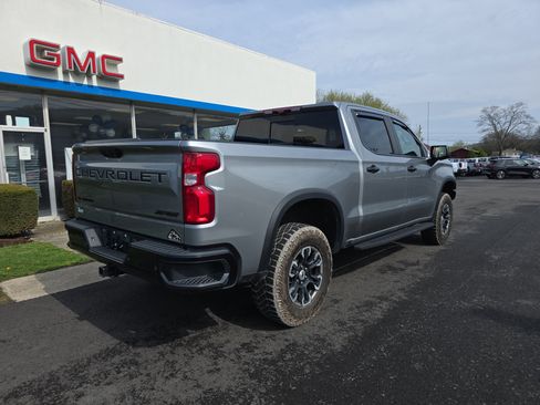 Used 2023 Chevrolet Silverado 1500 ZR2 w/ Technology Package image 3