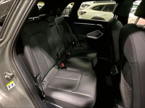 Used 2023 Audi Q3 2.0T Premium w/ Convenience Package image 27