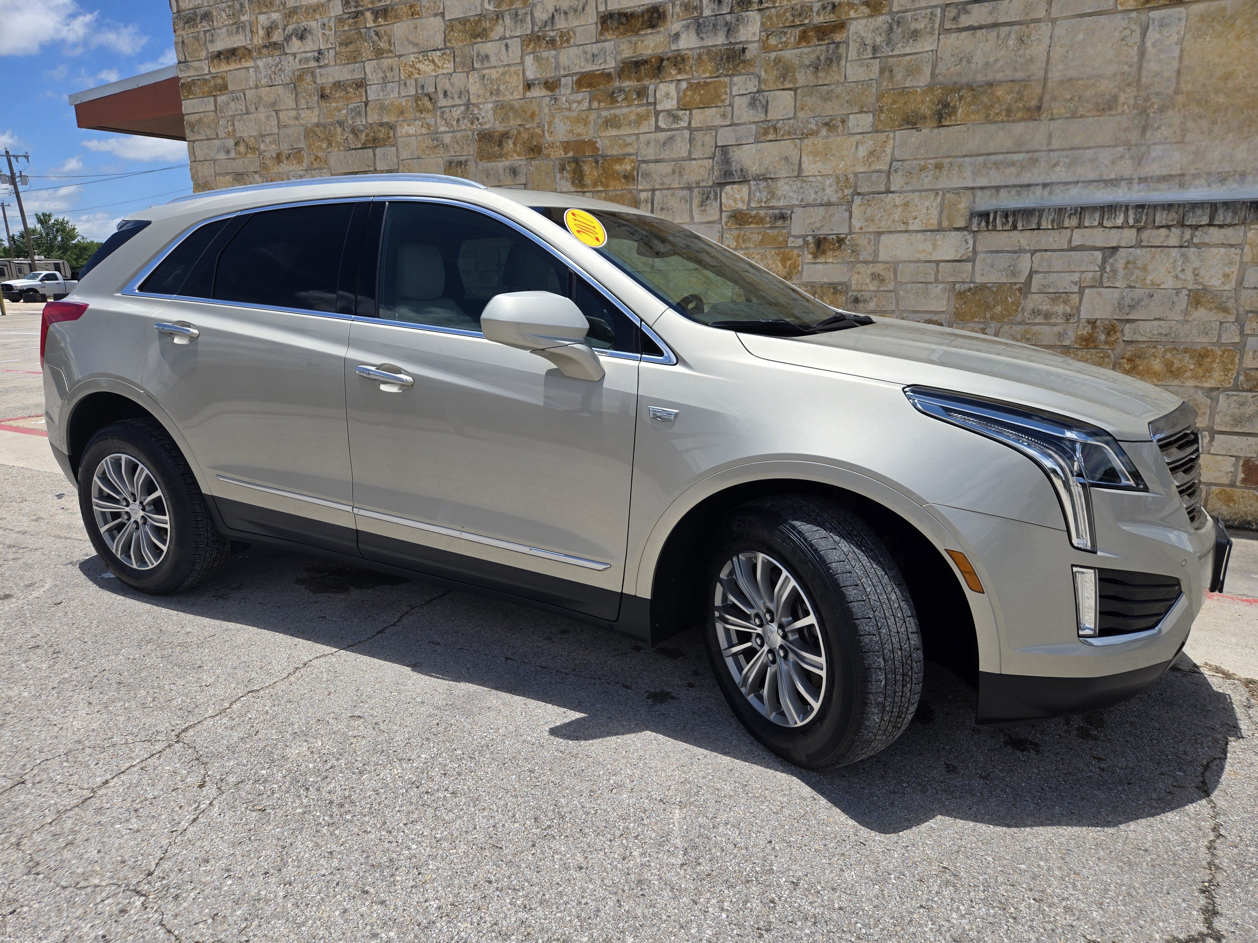 Used 2017 Cadillac XT5 Luxury w/ Driver Awareness Package FWD image 20