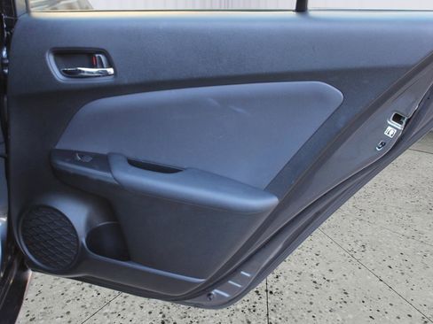 Used 2020 Toyota Prius Prime LE image 38