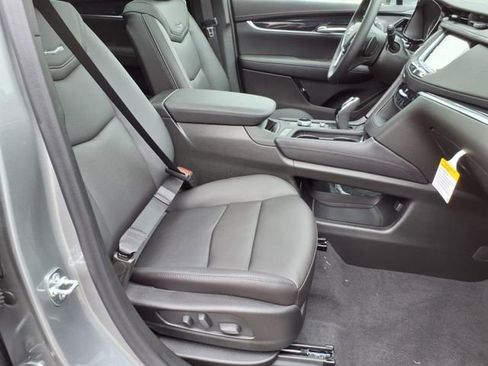 New 2025 Cadillac XT5 Premium Luxury image 23