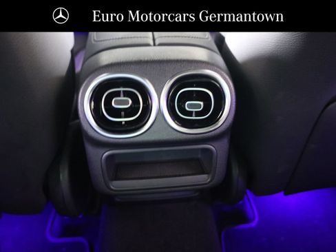 Used 2026 Mercedes-Benz GLC 300 4MATIC image 47