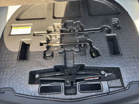 Used 2025 Toyota Camry LE w/ Convenience Package FWD image 17