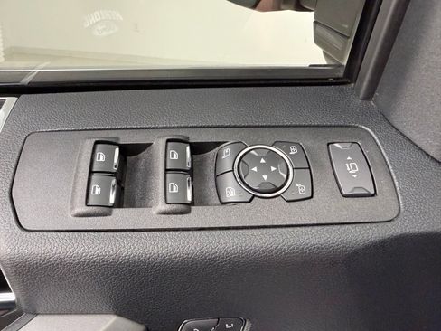 Used 2021 Ford F250 Platinum AWD/4WD image 20