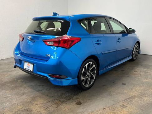 Used 2017 Toyota Corolla iM w/ All-Weather Mat Package FWD image 4