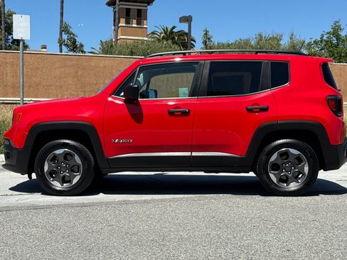 Used 2017 Jeep Renegade Sport w/ Power & Air Group AWD/4WD image 7