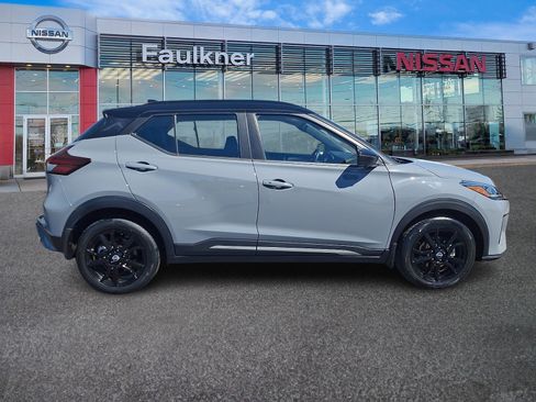 Certified 2023 Nissan Kicks SR FWD image 7