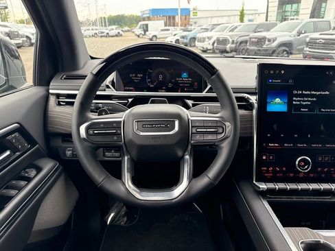 Used 2025 GMC Sierra EV Denali AWD/4WD image 16