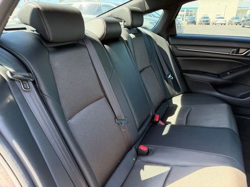 Used 2019 Honda Accord Sport image 11