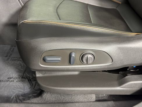 Used 2023 GMC Terrain AT4 w/ Infotainment Package II AWD/4WD image 37