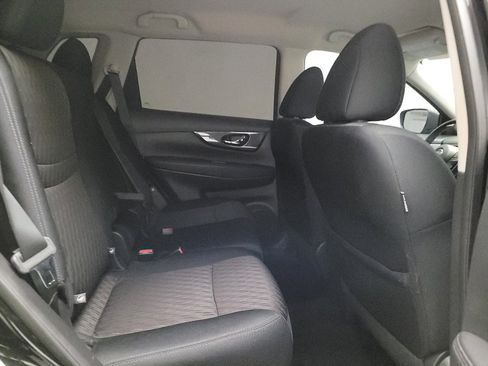 Used 2018 Nissan Rogue SV AWD/4WD image 19
