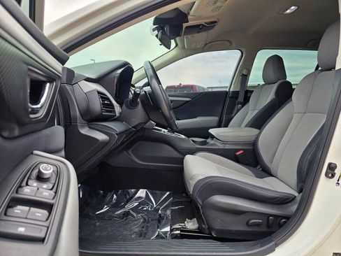 Used 2023 Subaru Outback Premium AWD/4WD image 21