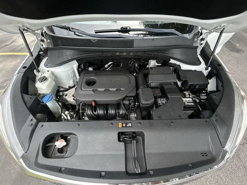 Used 2018 Kia Sorento FWD image 11